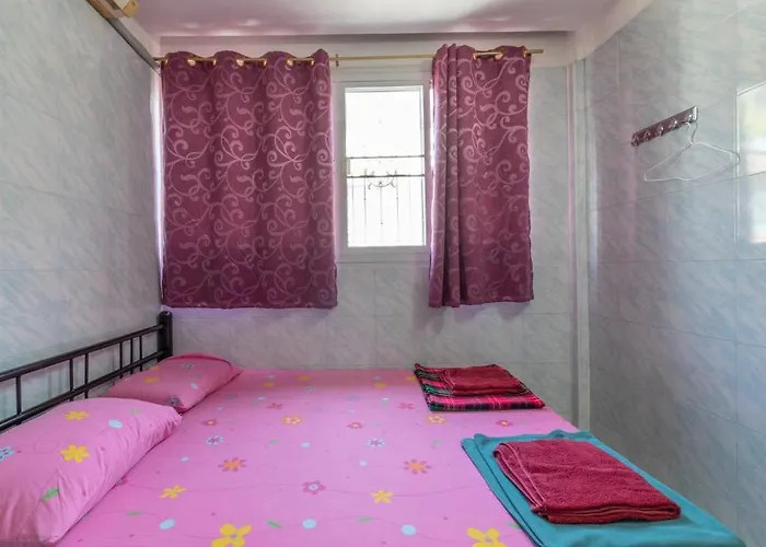 Hotel New 2*